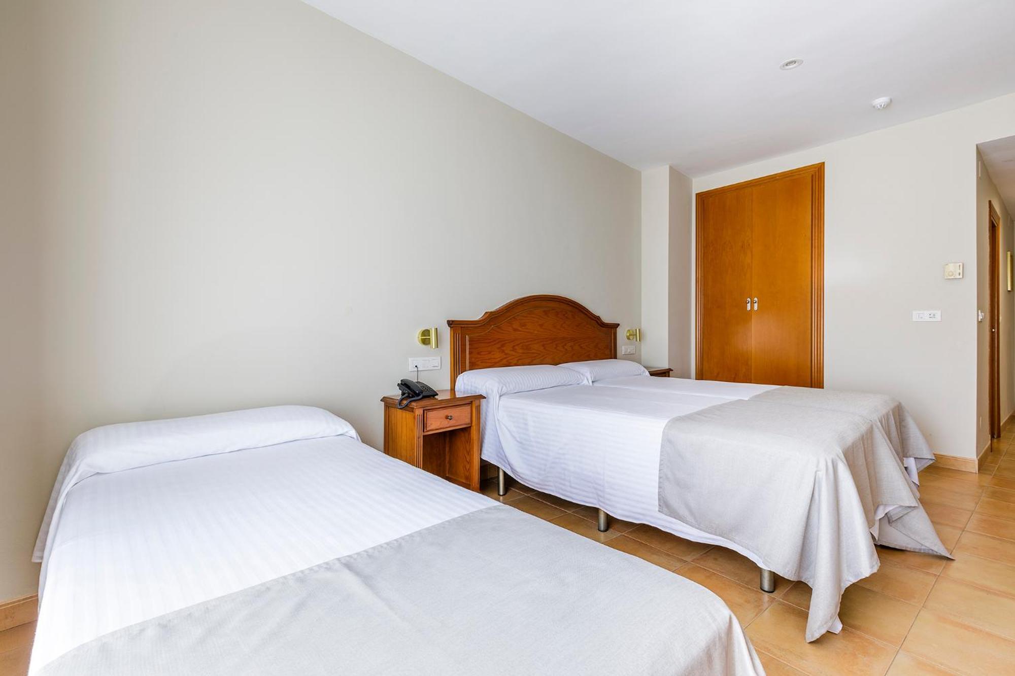 Hotel Almijara - Mares La Herradura  Exteriör bild