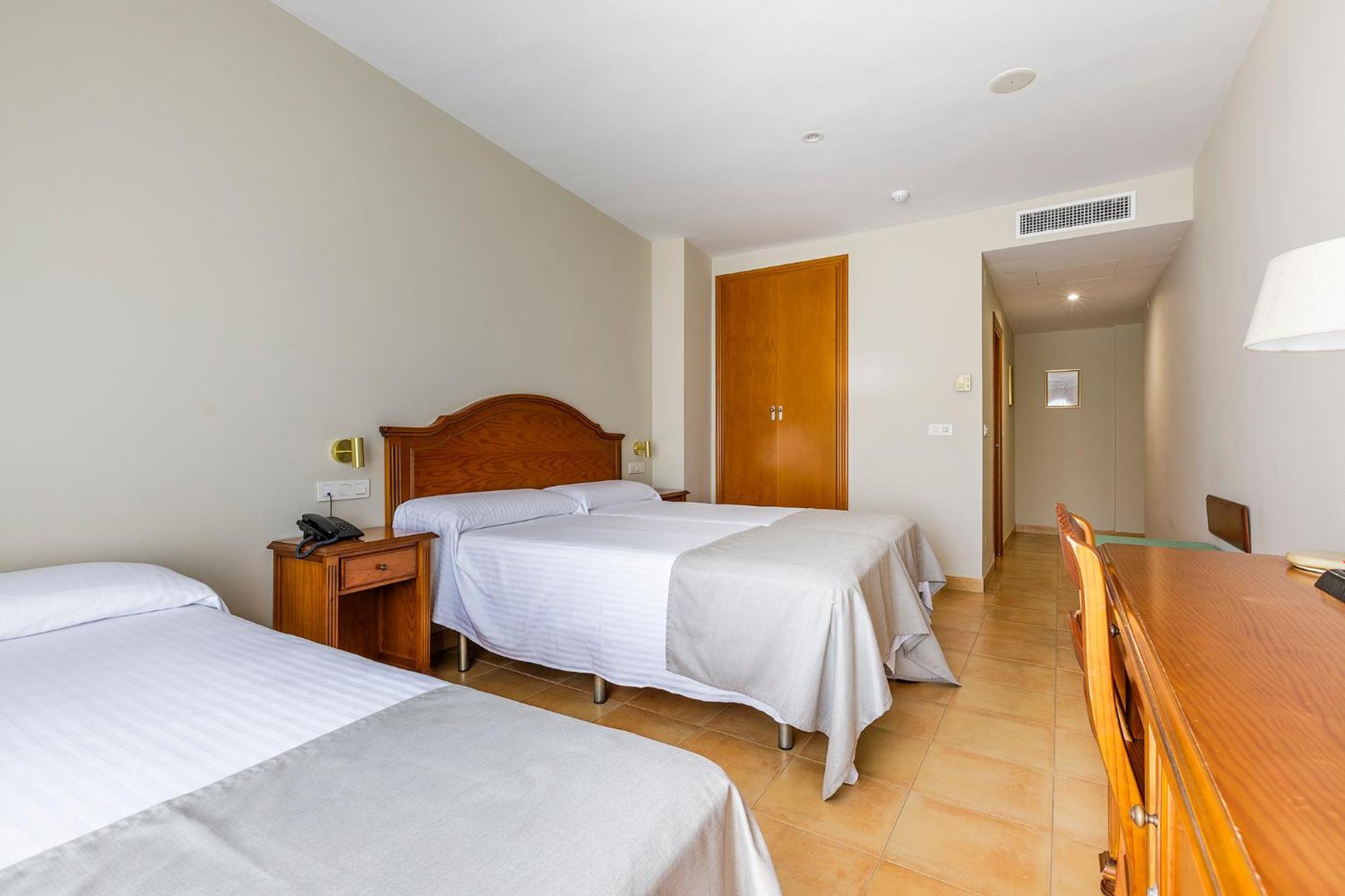 Hotel Almijara - Mares La Herradura  Exteriör bild