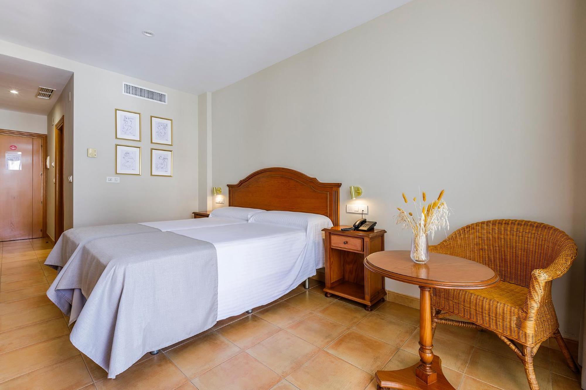 Hotel Almijara - Mares La Herradura  Exteriör bild