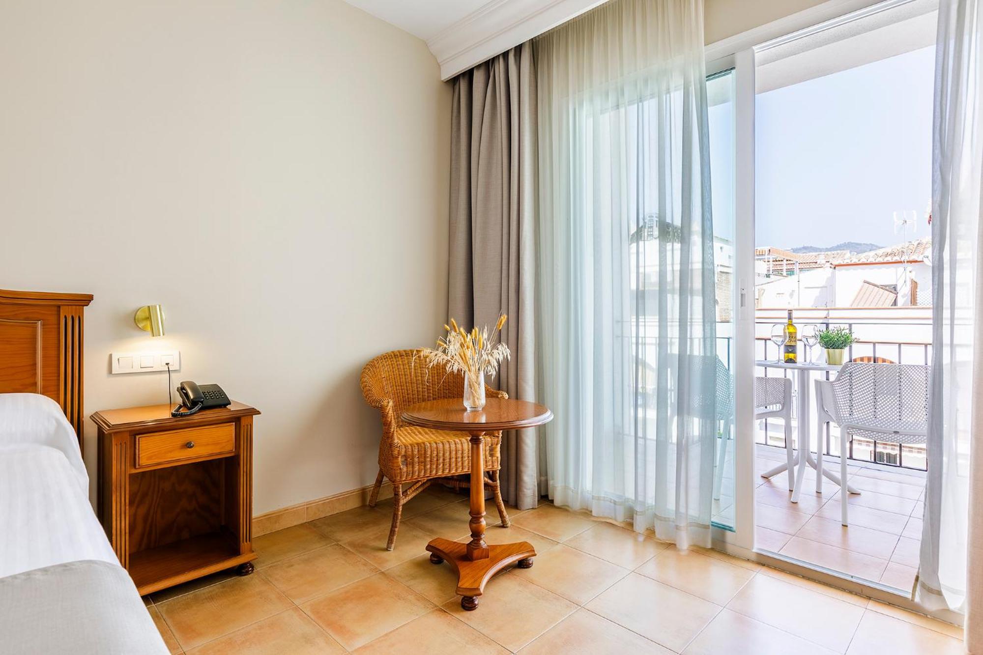 Hotel Almijara - Mares La Herradura  Exteriör bild