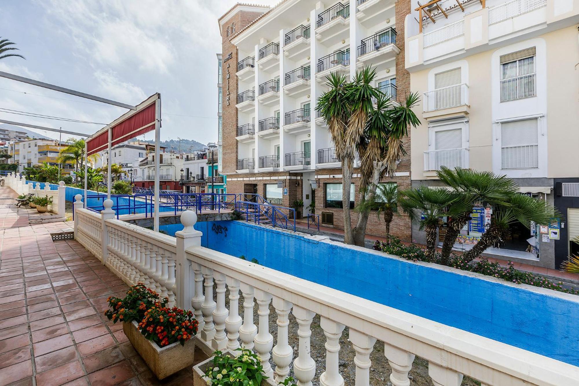 Hotel Almijara - Mares La Herradura  Exteriör bild